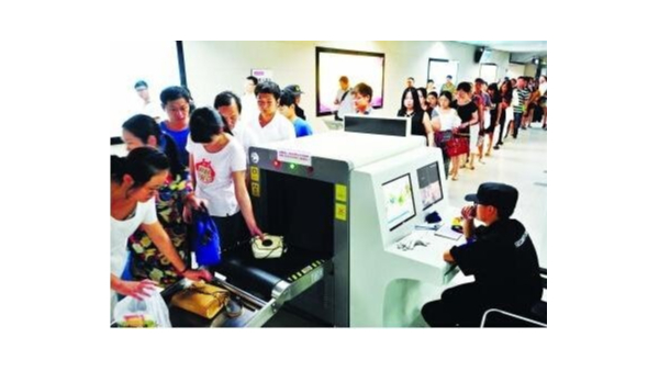 地鐵站將取消換乘車站再次過安檢機(jī)，乘客直呼不用那么麻煩了